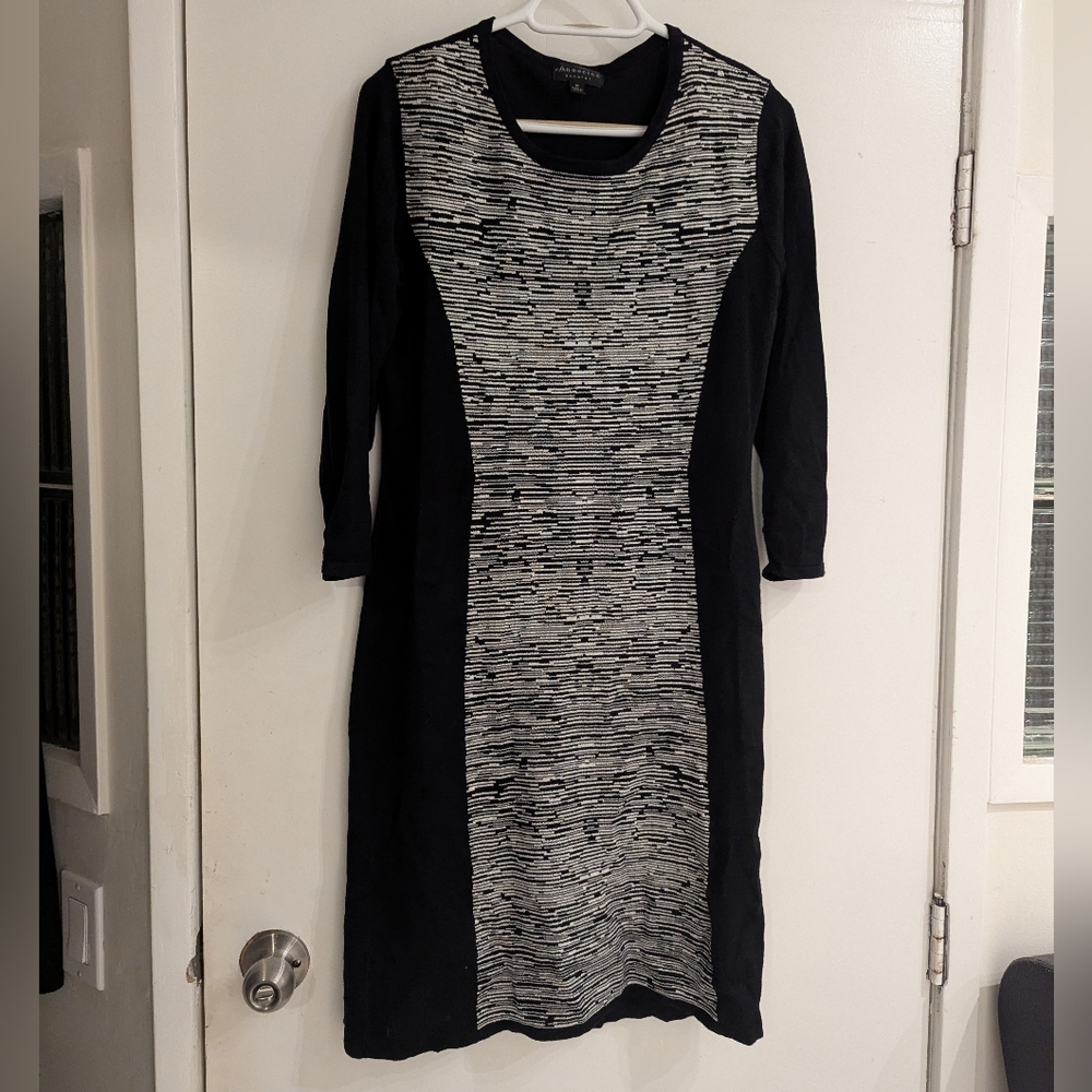 Elegant Black and White Knit Dress